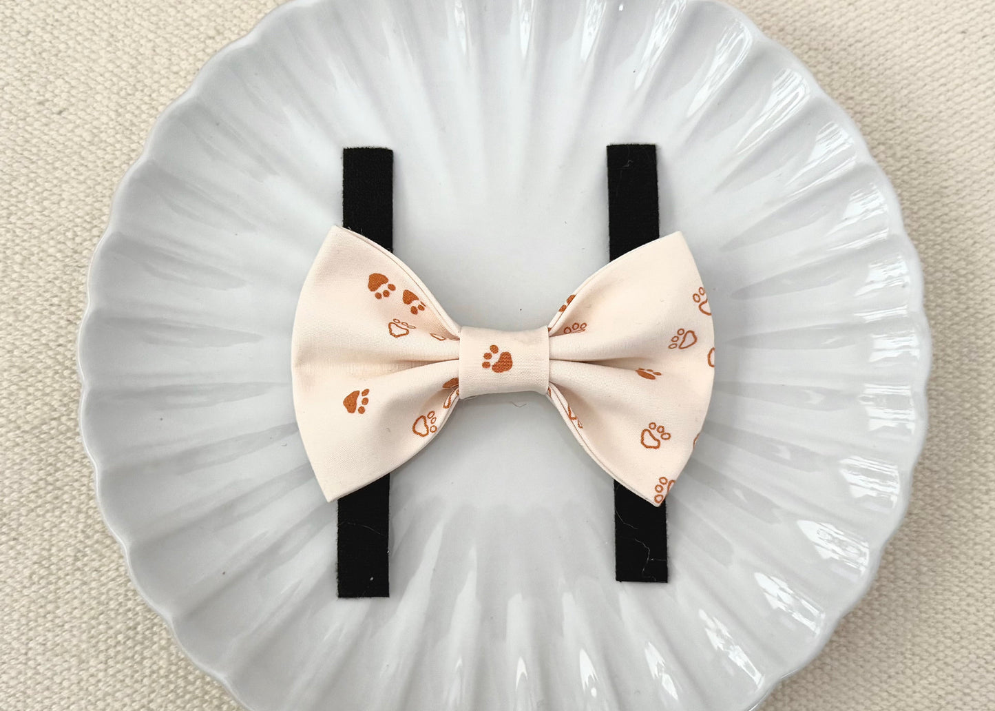 Paw Print Pet Bow Tie