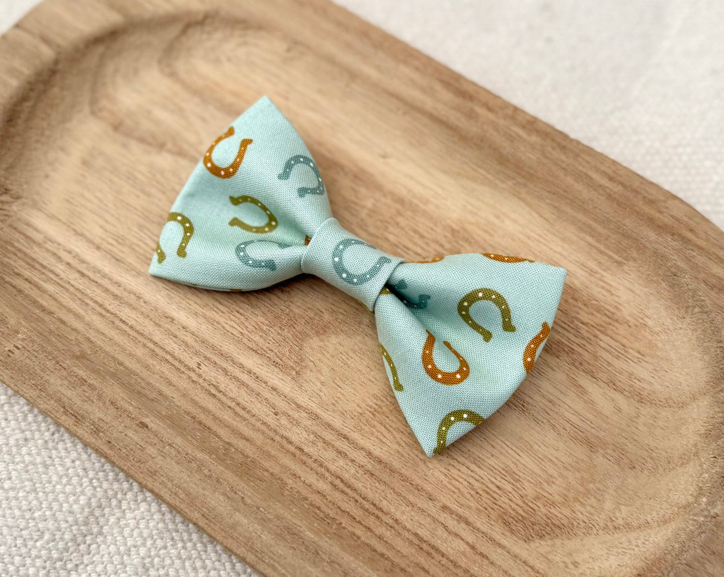 Horseshoes Bow Tie