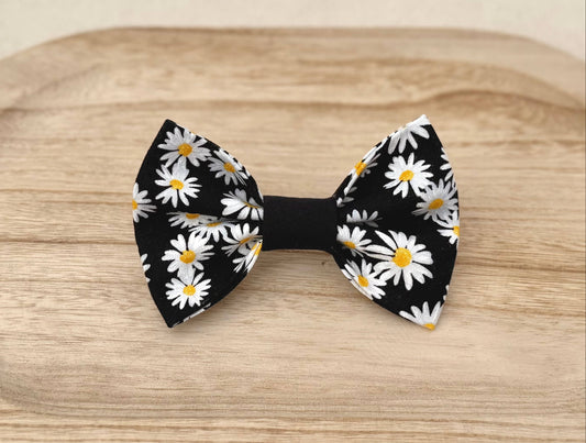 Daisies Pet Bow Tie