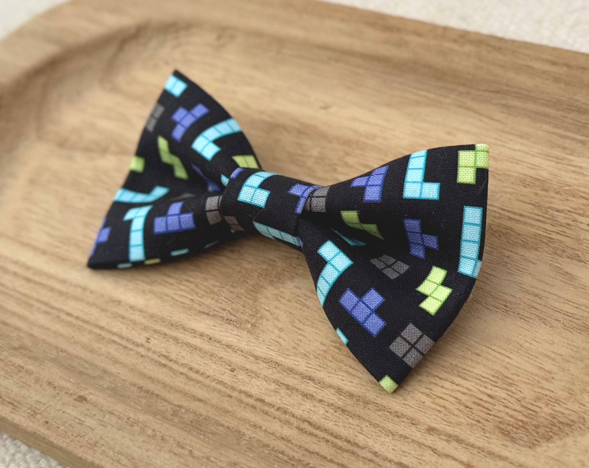 Tetris 90s Video Game Bow tie with pixelated pattern