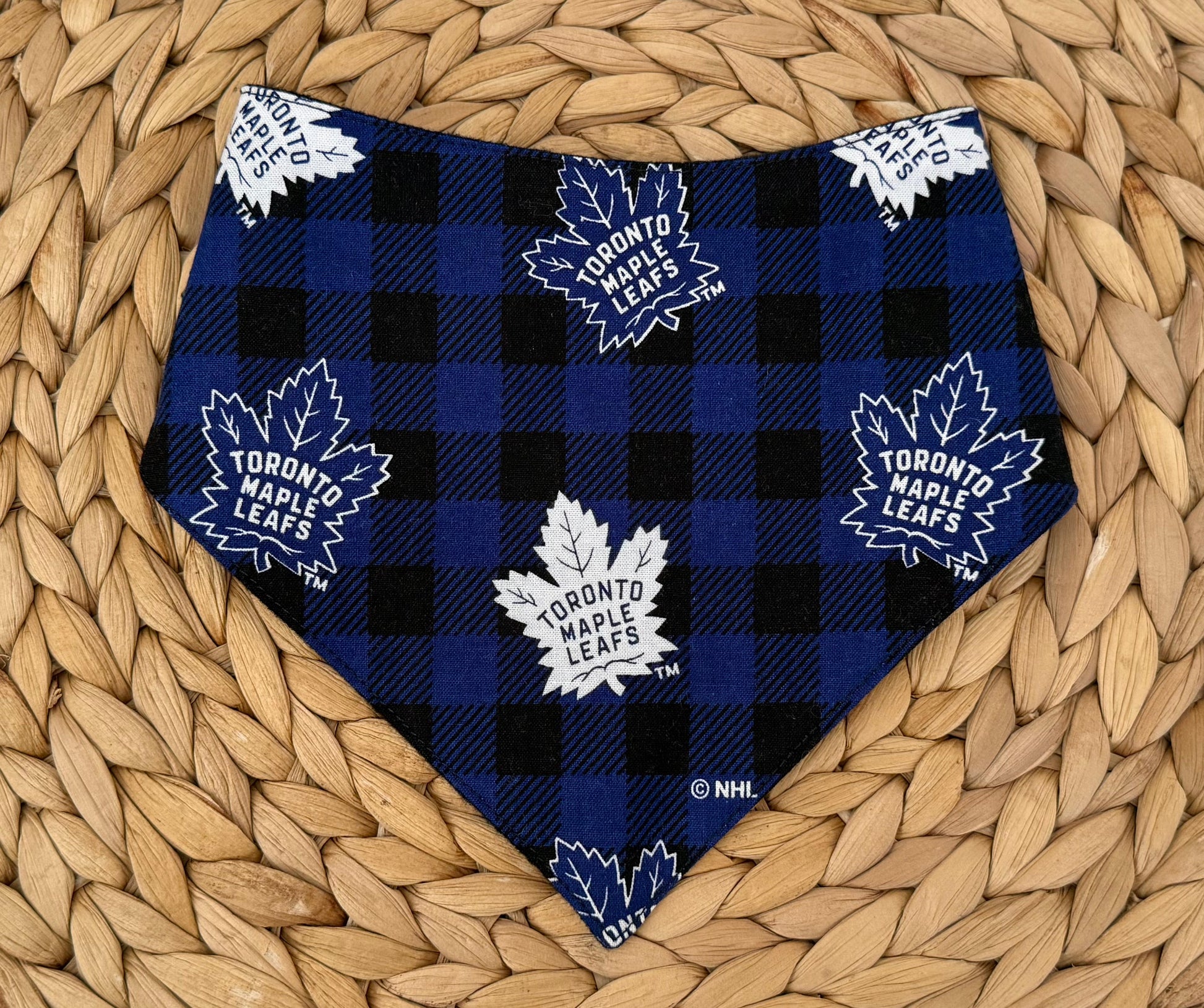 Baby and toddler bandana drool bib Toronto Maple Leafs hockey team