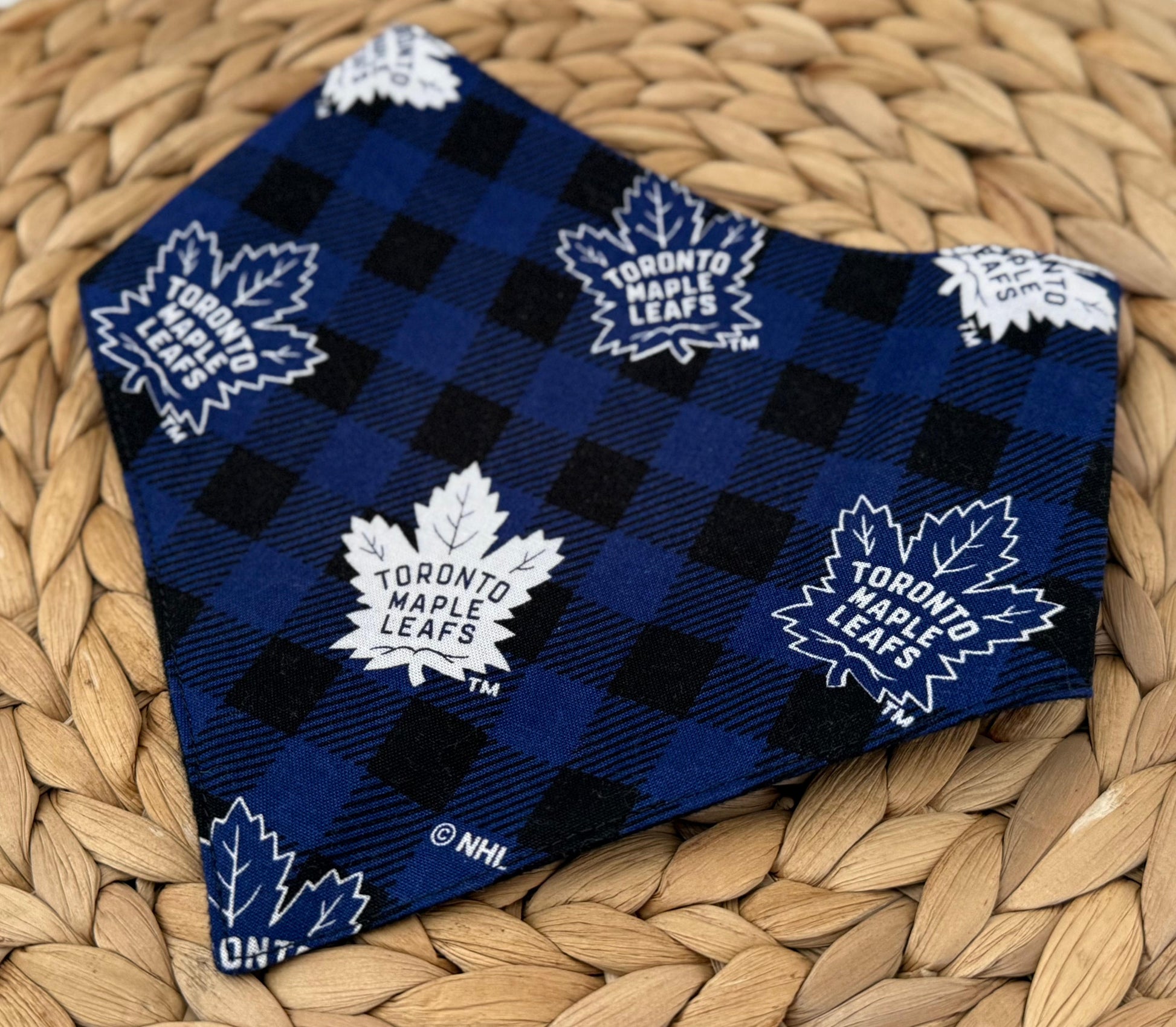 Baby and toddler bandana drool bib Toronto Maple Leafs hockey team Black White Plaid